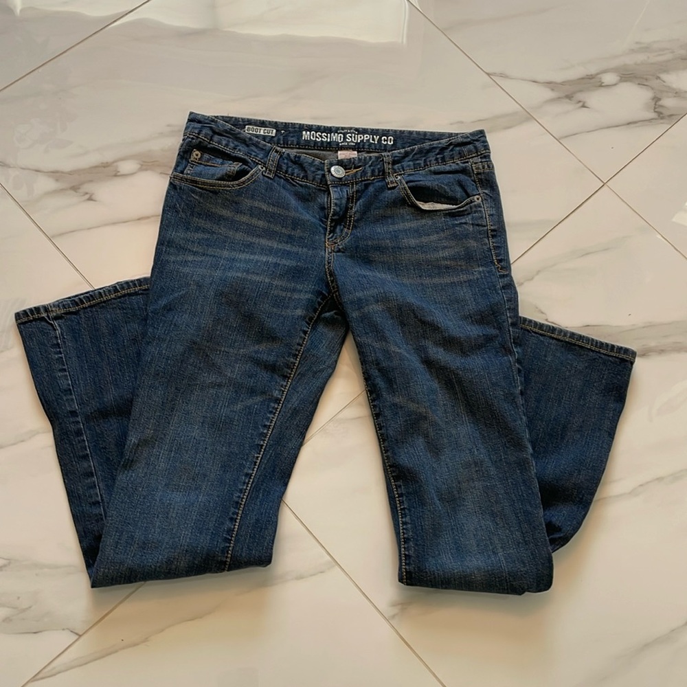 Mossimo, Size 9 S boot cut dark wash jeans